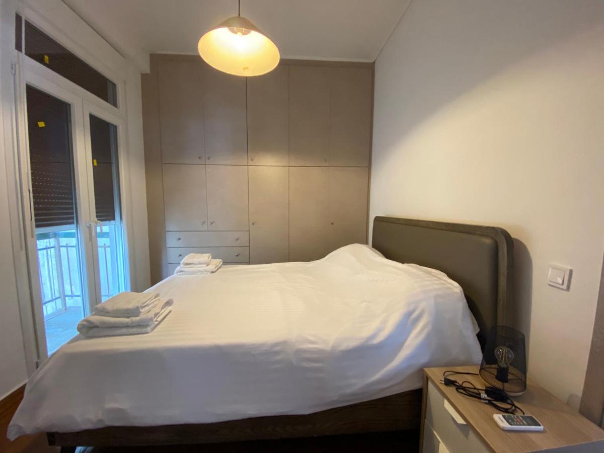 Galaxy Home Spacious & Renovated Apartment เอเธนส์ ภายนอก รูปภาพ